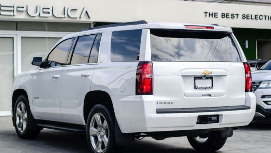 Chevrolet Tahoe LT 2015-18 - Compuerta Trasera Lateral