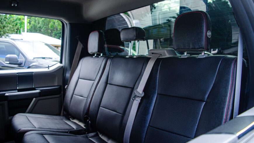 Ford F 150 FX4 2018 interior - trasero 2